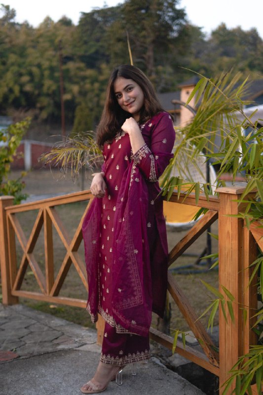 Hand-Embroidered Chanderi Silk Kurta Set